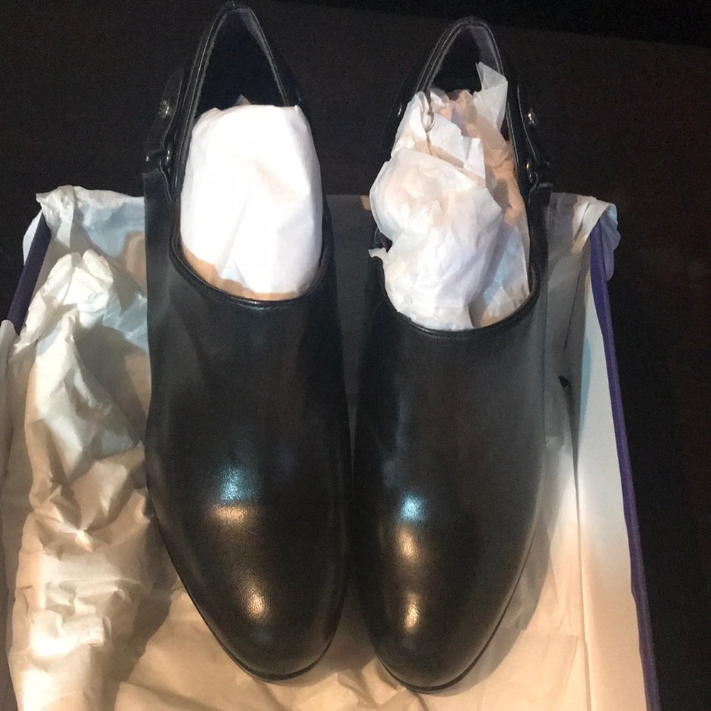 NEW Stuart Weitzman COVERALL Black Nappa 7.0M NEW